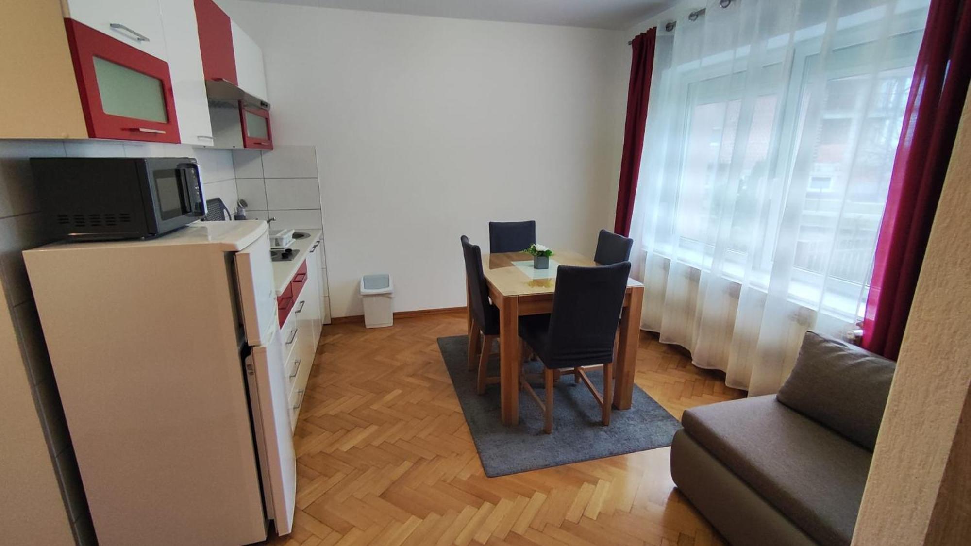House Bogovic Apartamento Karlovac Exterior foto
