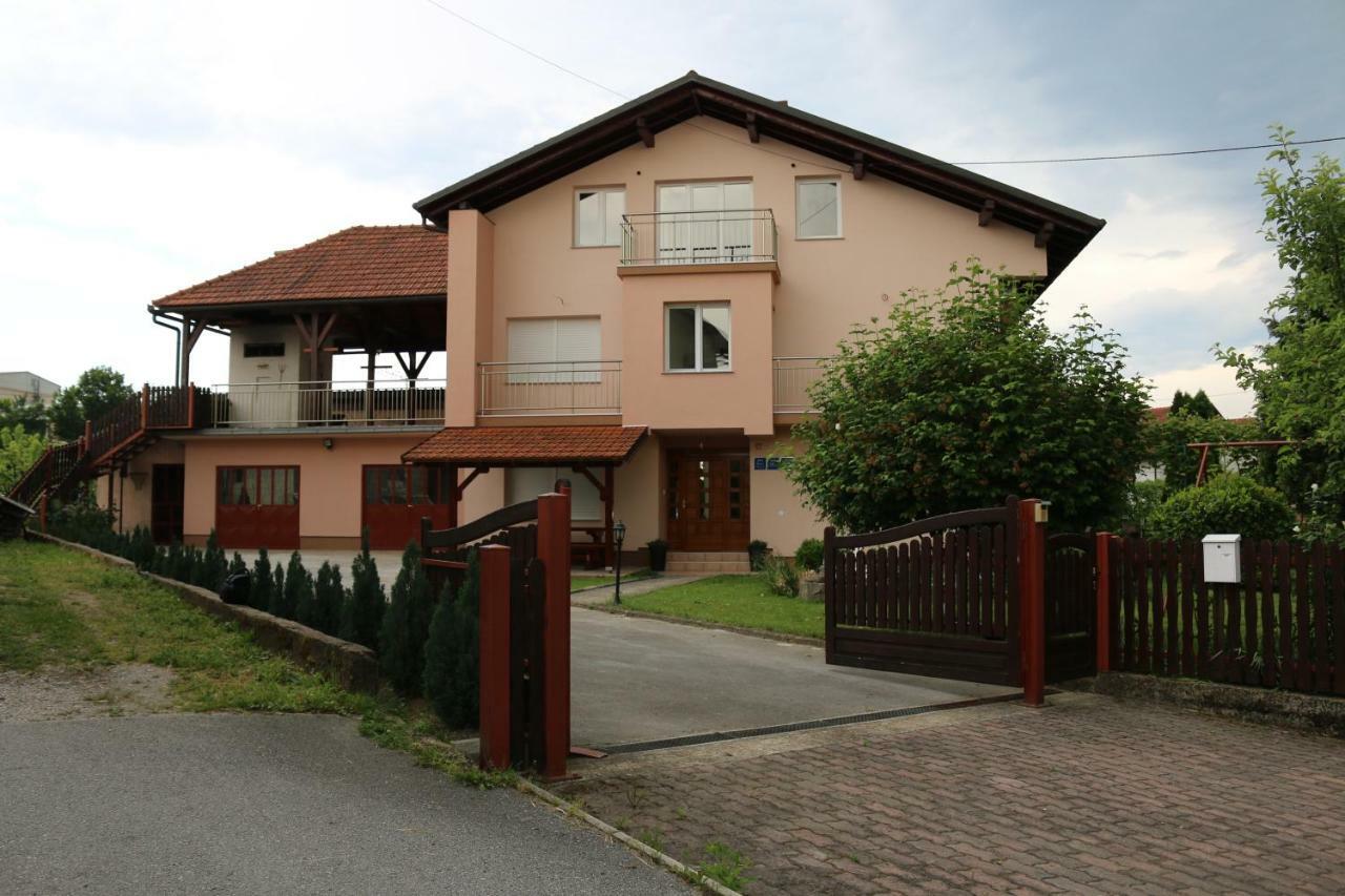 House Bogovic Apartamento Karlovac Exterior foto